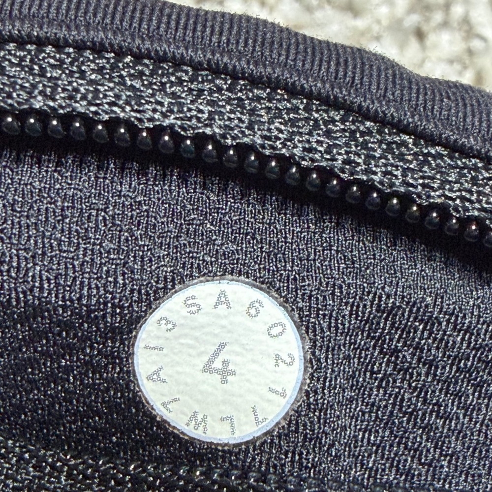 Lululemon Speed Short Perforated Black Women 4 W7AI3S Run Lined - Picture 8 of 11